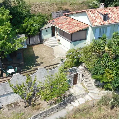 Maison Mitoyenne 68m², 2 Pieces + Veranda, Jardin 100m² Avec Pergola, Vue Nice